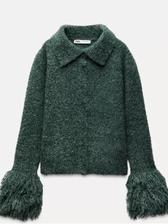 Zara Sweaters - Zara Dark Green Textured sweater with Faux-Fur Cuffs